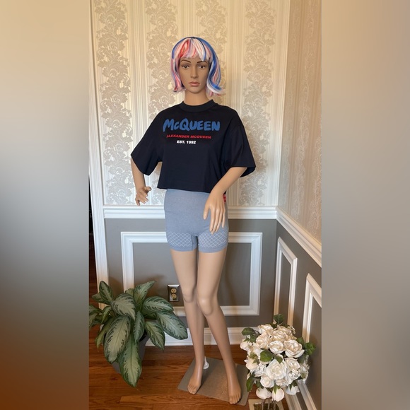 Alexander McQueen!🤩Graffiti Logo/cotton/cropped/T-shirt-navy blue/red/white - Picture 1 of 16